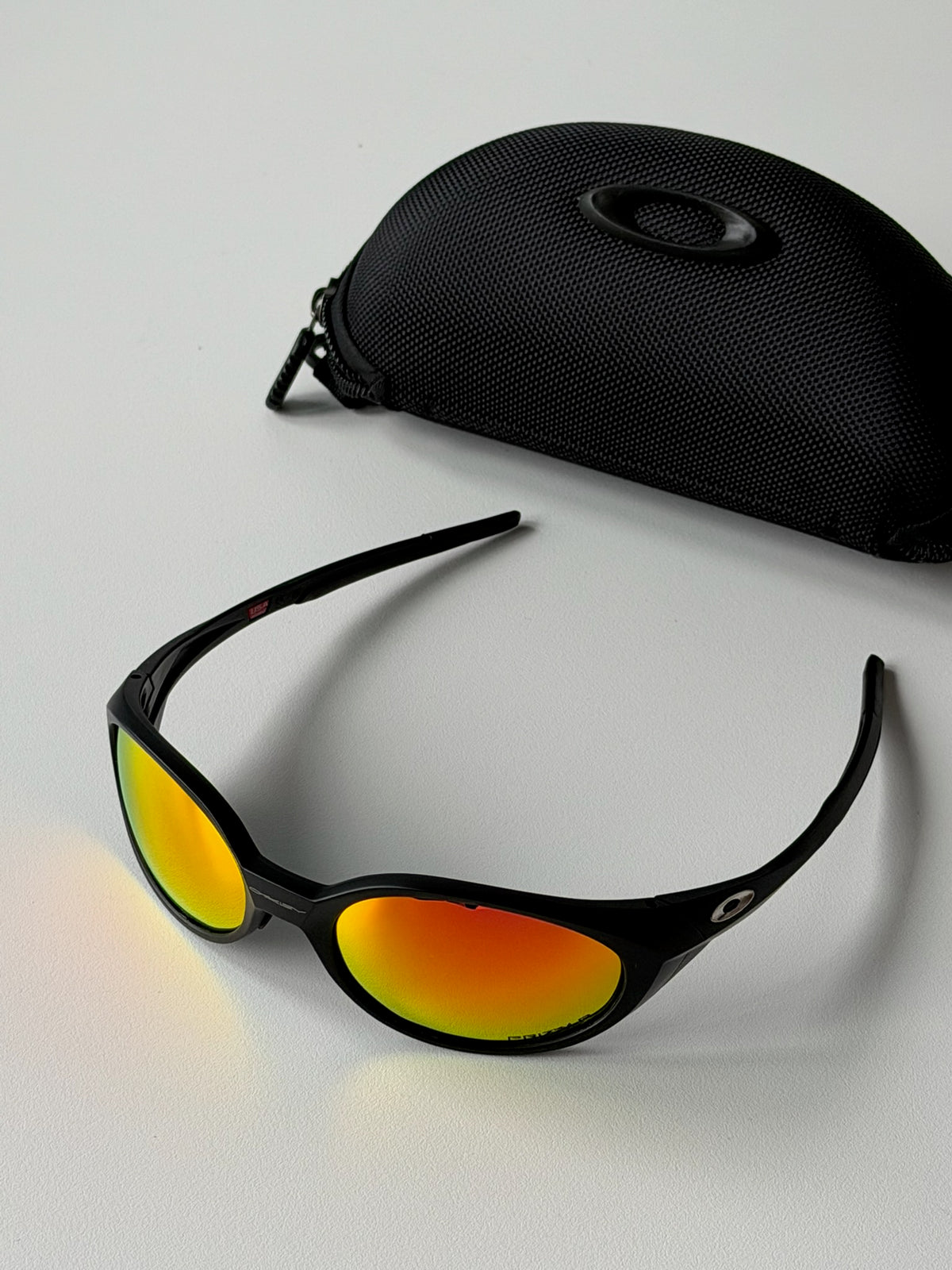 Oakley Eye Jacket Redux Sunglasses – Matte Black Frame / Fire Iridium Lens | Y2K Vintage