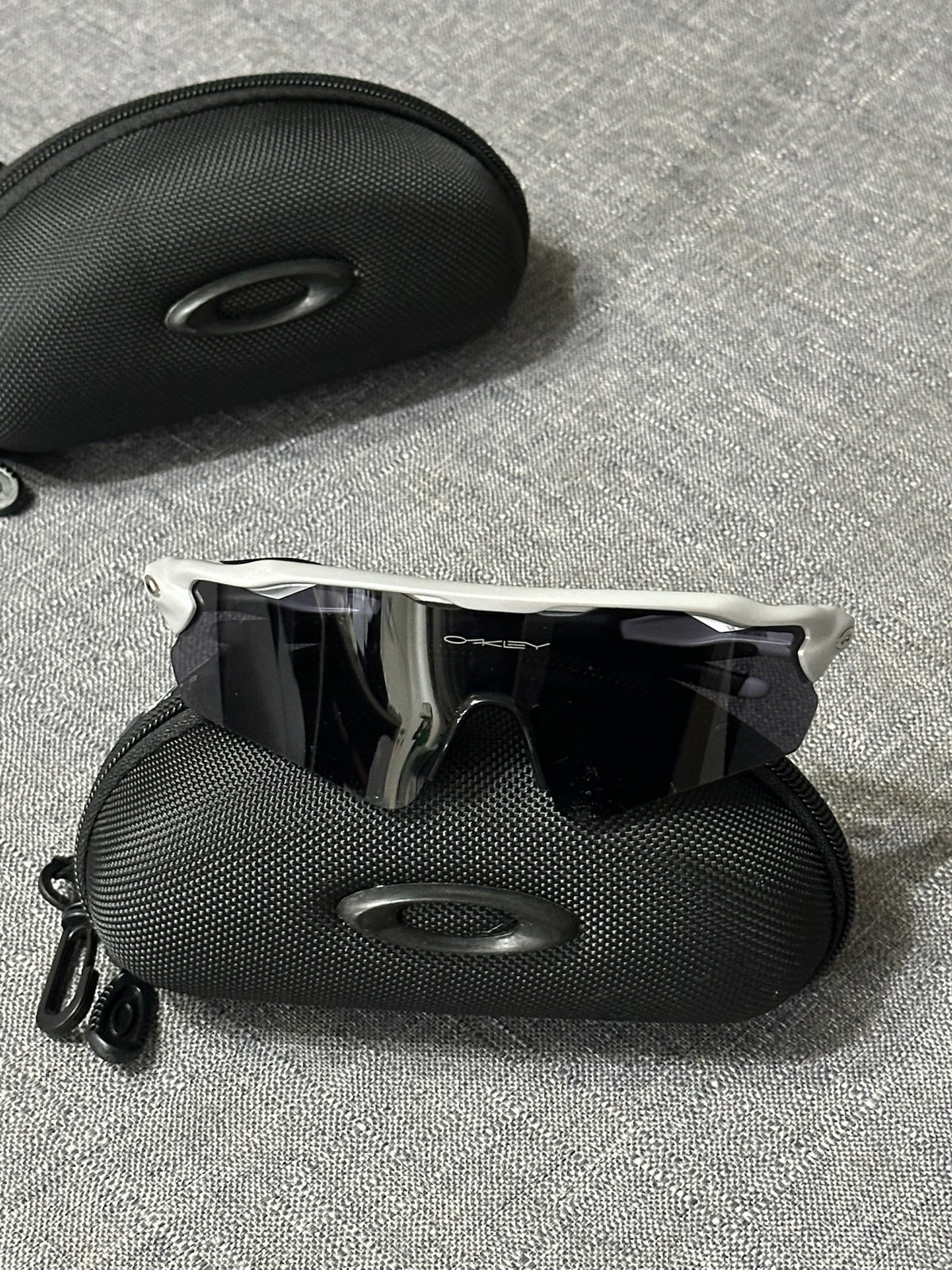 Oakley Radar EV Sunglasses – White Frame / Blackout Lens | Y2K Sport