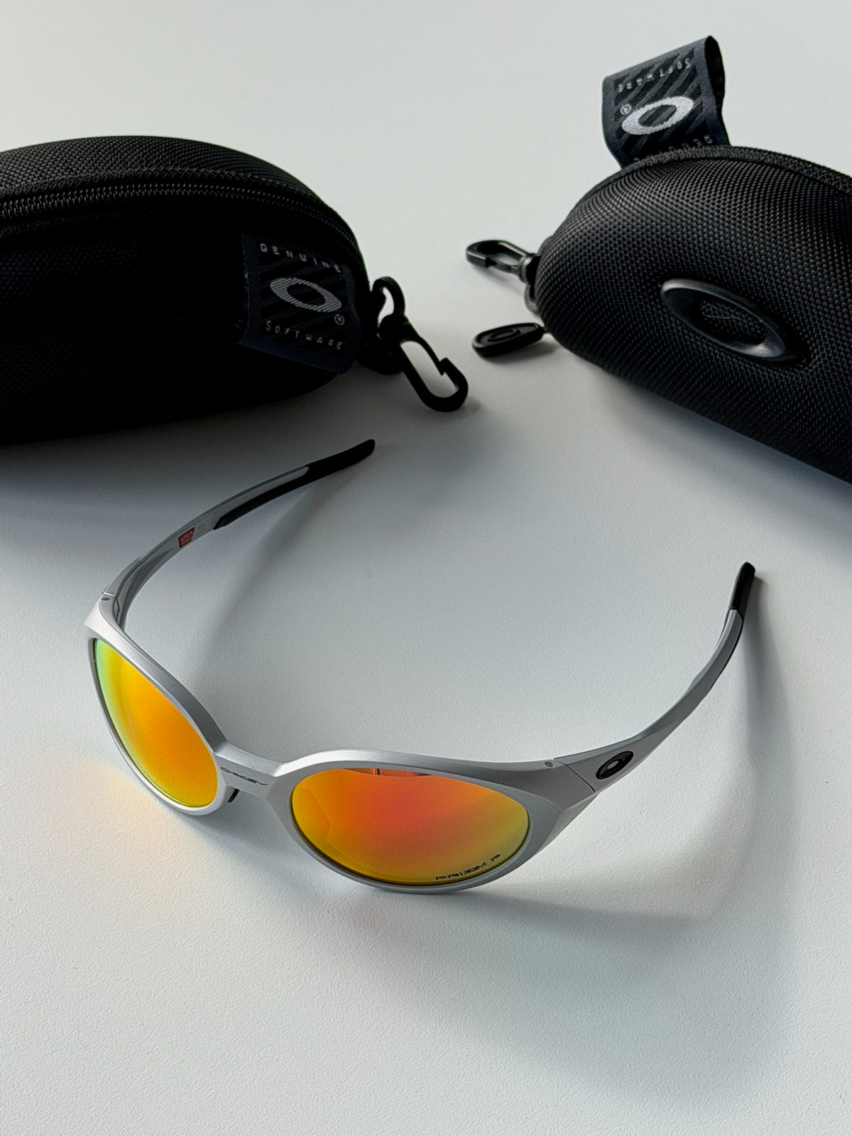 Oakley Eye Jacket Redux Sunglasses – Metallic Silver Frame / Fire Iridium Lens | Y2K Vintage