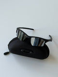 Oakley Half Jacket 1.0 Sunglasses – Matte Black Frame / Silver Mirror Lens | Y2K Vintage